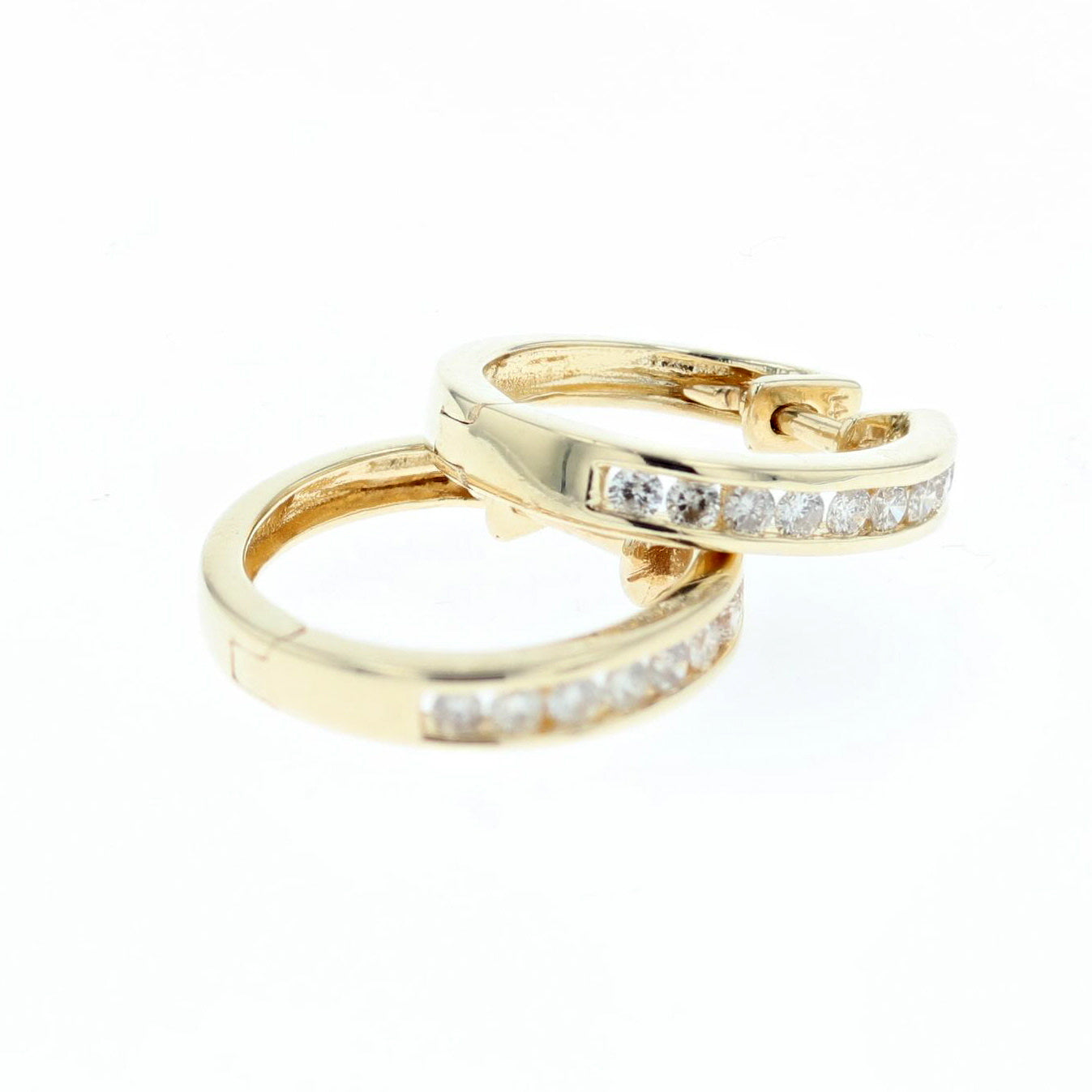 0.40ct/tw diamond huggie earrings 14K yellow gold