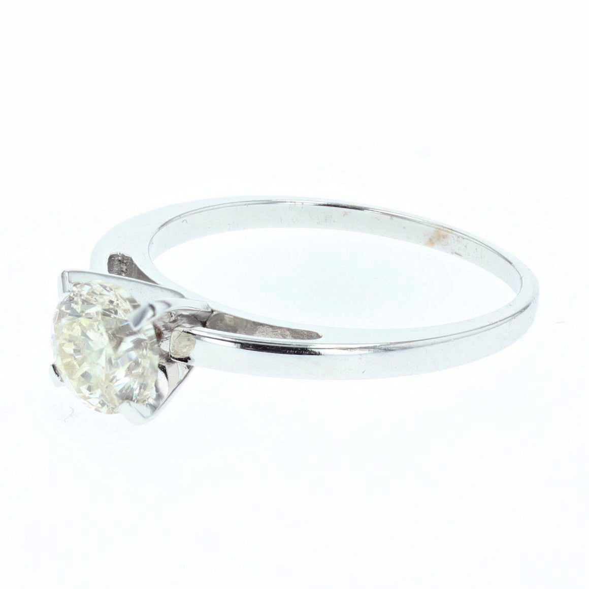 0.87ct brilliant cut diamond engagement ring